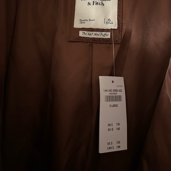 NWT Abercrombie & Fitch Women’s Faux Fur Mini Puffer size XL - Picture 5 of 6
